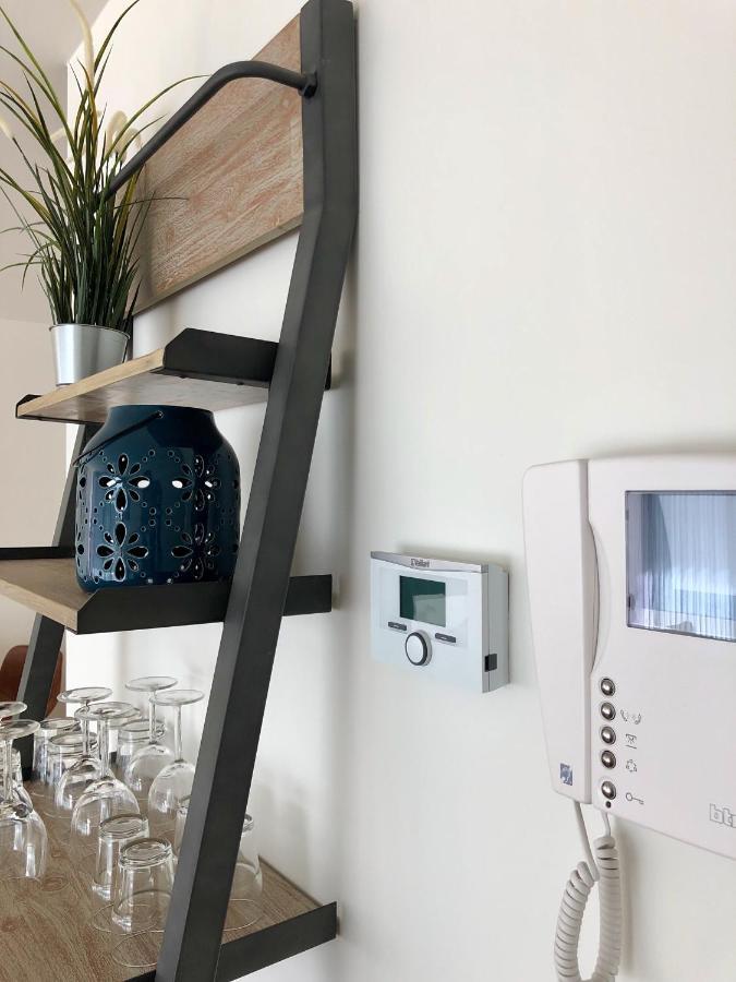 Luxury Apartment Mons City Center מראה חיצוני תמונה